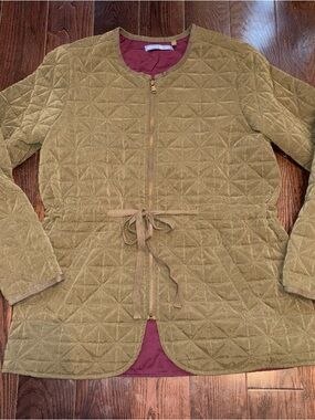 Quilted Olive Green Zip-Up Drawstring Jacket